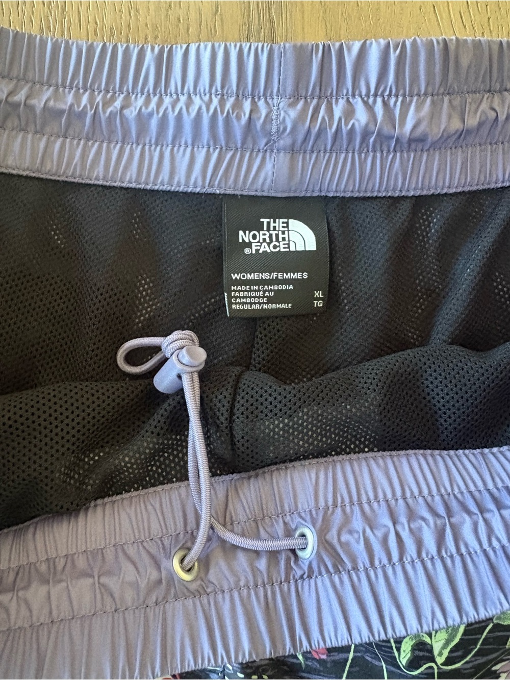 The North Face Hydrenaline WindWall Shorts NWT Women’s XL Floral - Picture 3 of 9